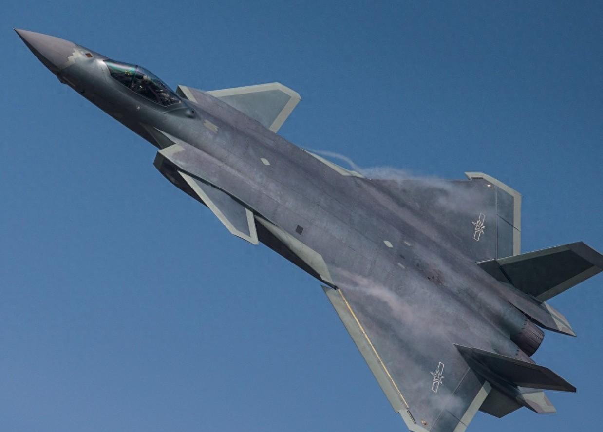美媒公布全球十大战机,f35战斗机和歼20对比推力
