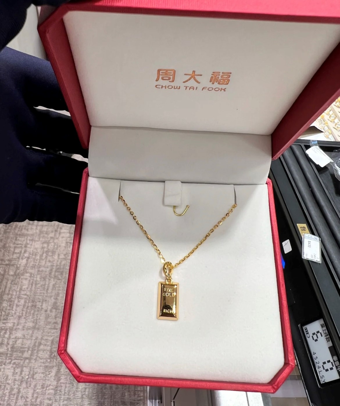 网上买黄金怀疑是假的怎么办,假黄金去店里买怎么辨别