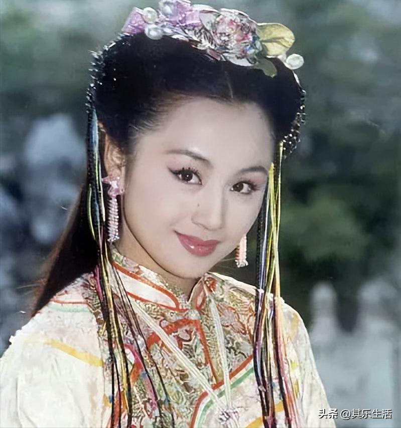 九岁县太爷演员今昔对比,九岁县太爷扮演者现在长什么样