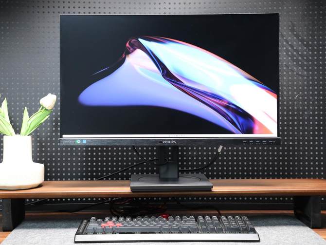 飞利浦558m1ry超大显示器体验,飞利浦55寸最新显示器