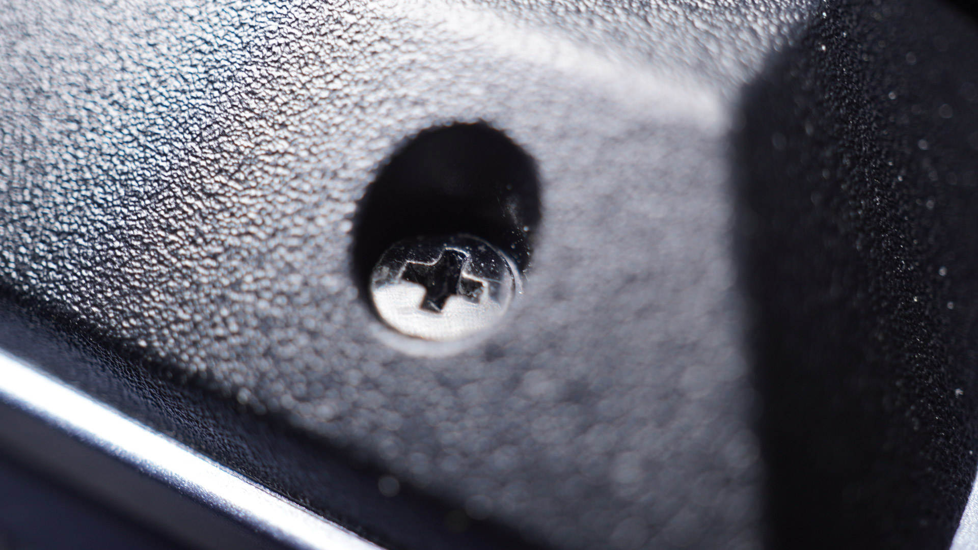 七彩虹将星x15可以加装固态硬盘吗,七彩虹将星x15怎么自己装固态硬盘