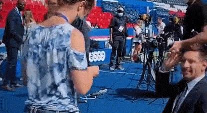 梅西球技与人品并存,梅西遇见对你好的人