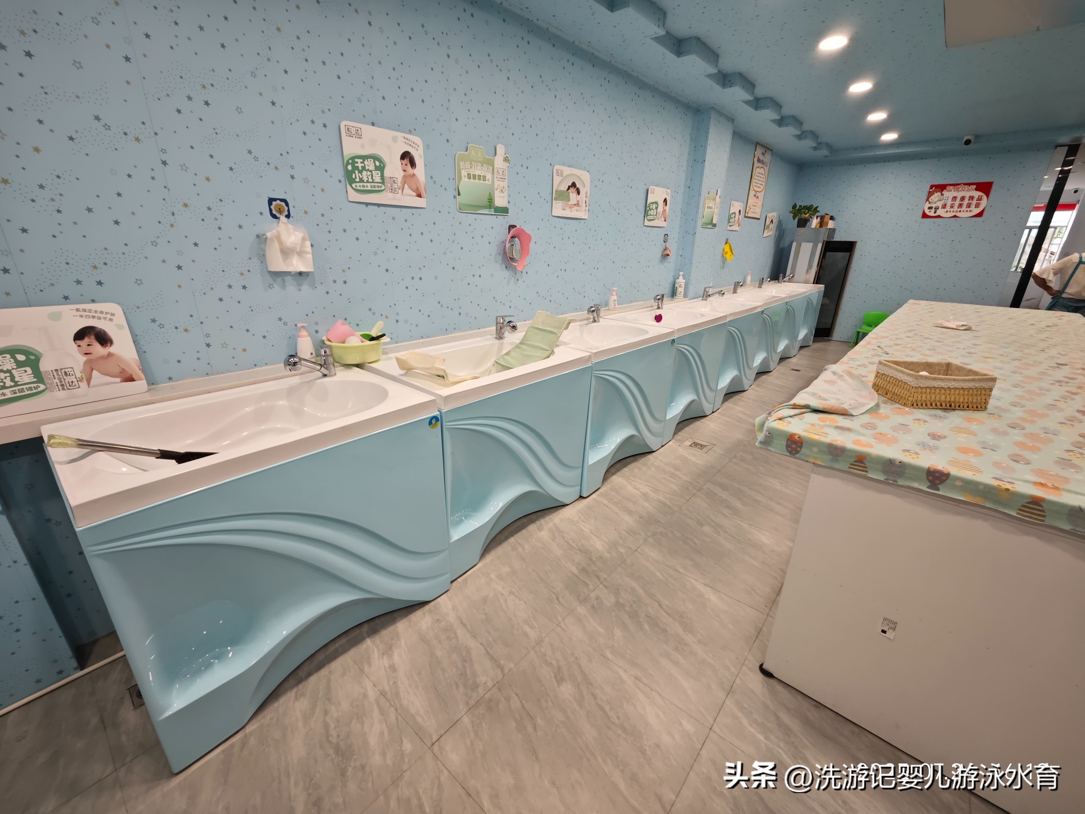 最新婴儿游泳馆装修案例,婴幼儿游泳馆装修用什么材质