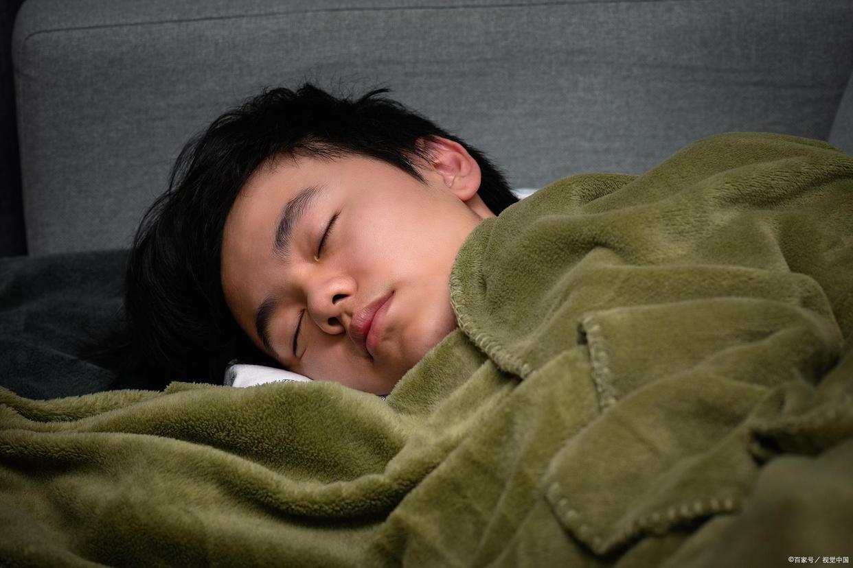 12岁的男孩吃什么长高最快,男童12岁长高营养搭配