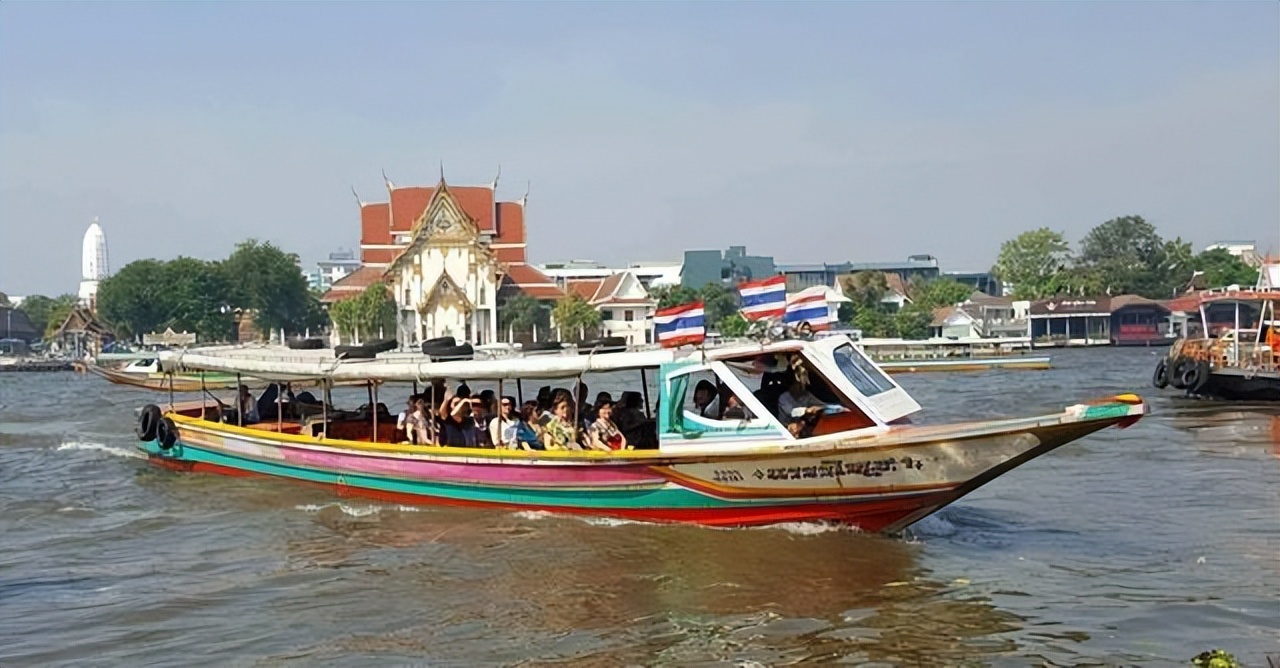 到香港旅游的内地游客,韩国游客游香港