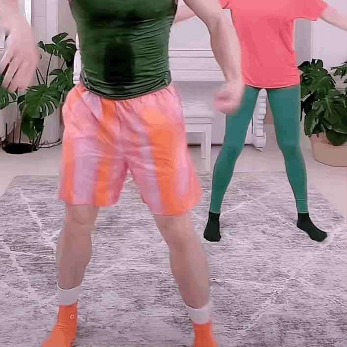 刘畊宏毽子操有效果吗,刘畊宏的毽子操锻炼的部位