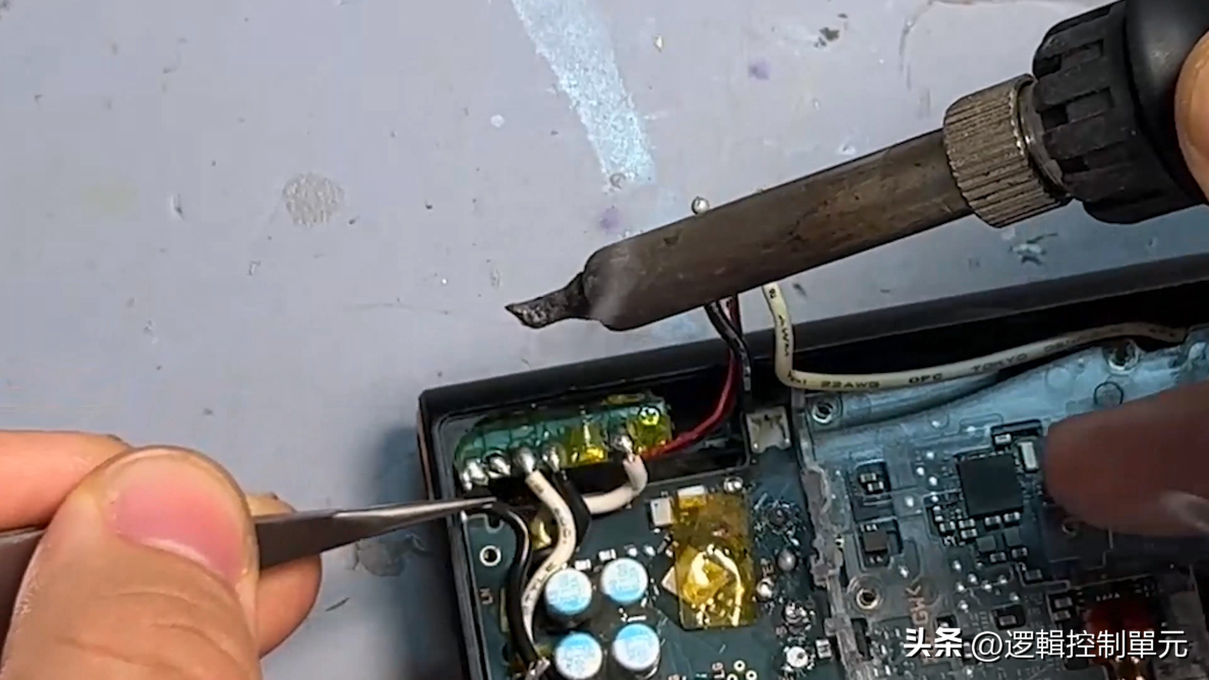 sony播放器zx300a拆解,索尼zx300a怎样更换电池