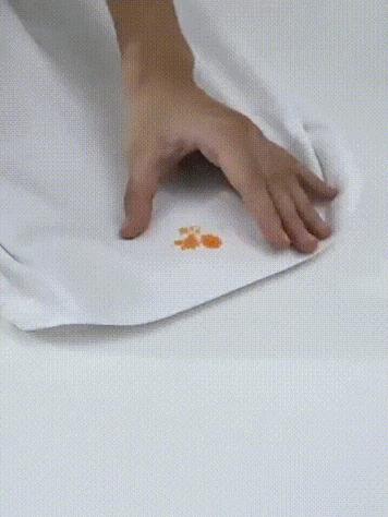 衣服溅上油渍快速处理,100%棉的衣服沾上油渍怎么洗