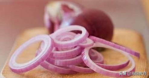 切葱为什么有些人不辣眼睛,切葱辣到眼睛是什么意思