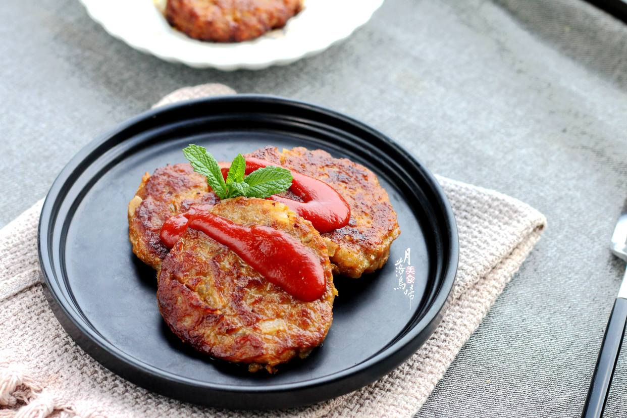 别再买肉饼吃了！自己做吧，比牛排还好吃，0添加还不花钱