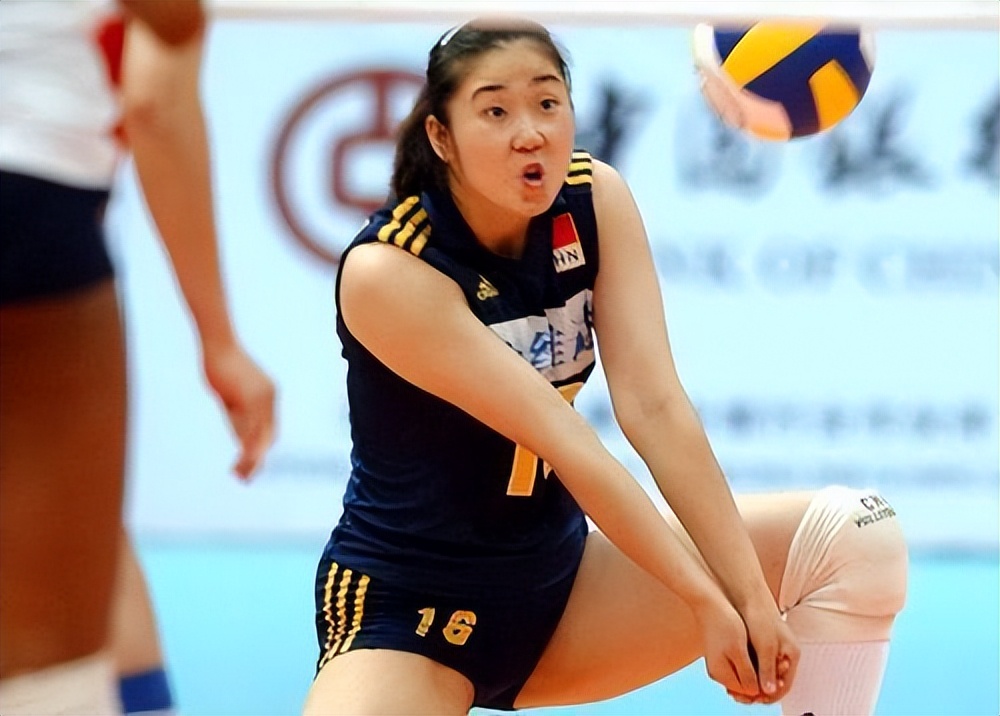 女排自由人张娜,女排张娜里约