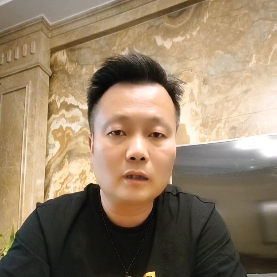 做服装生意的人会有一个共性 (做服装生意要天时地利人和)