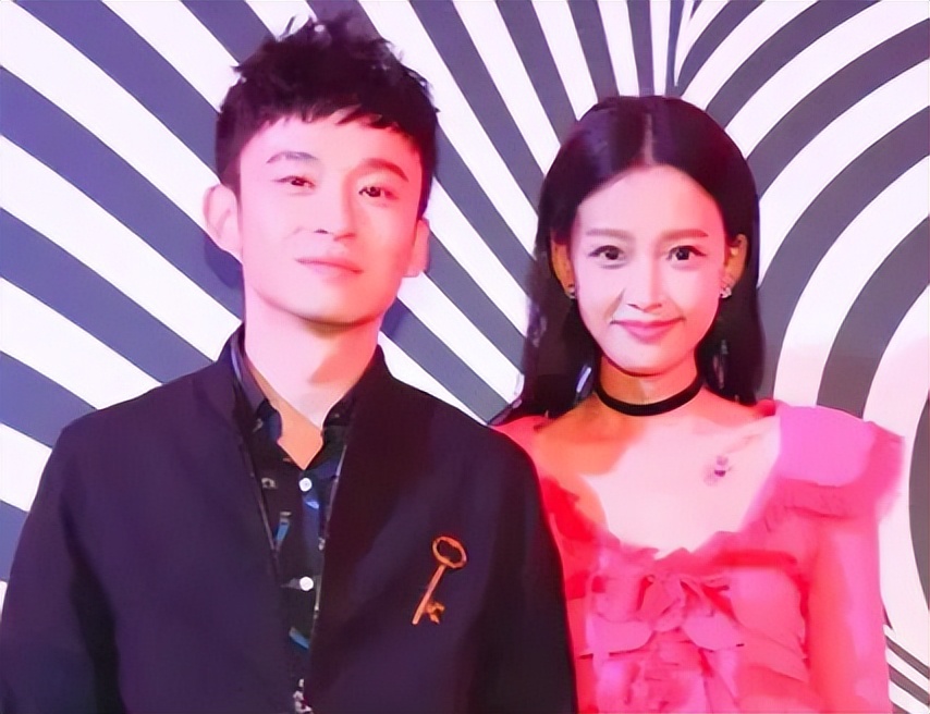 董子健孙怡离婚后首同框图文,董子健离婚后谈及孙怡原视频