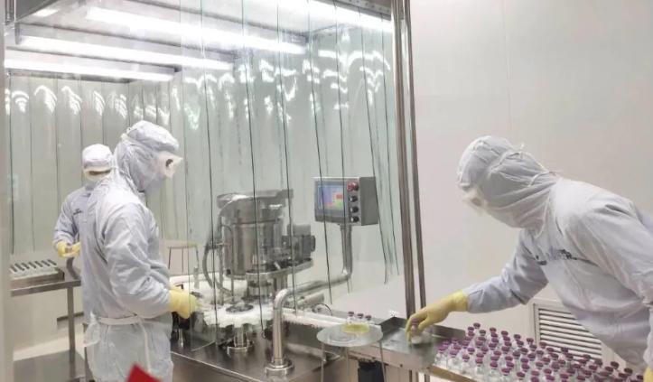 罕见病患者重获新生,罕见病患者爬山