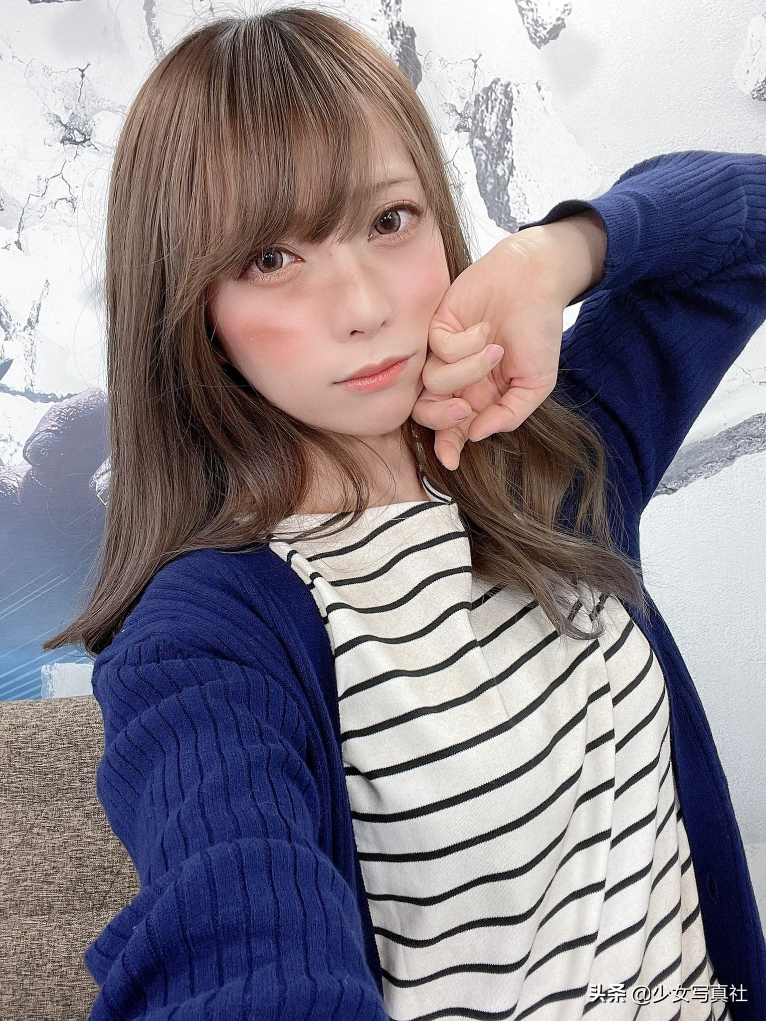 瀹湰褰╁笇骞磋交鐓х墖,瀹湰褰╁笇鐪熶汉鐓х墖