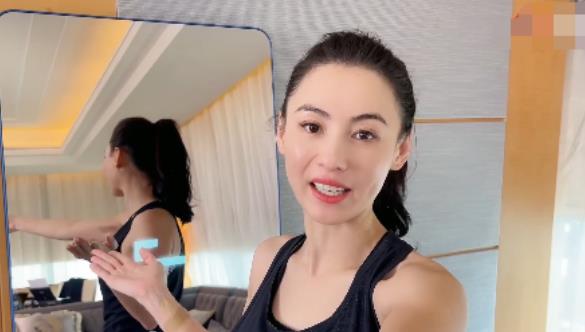 张柏芝的赘肉,张柏芝穿修身衣服