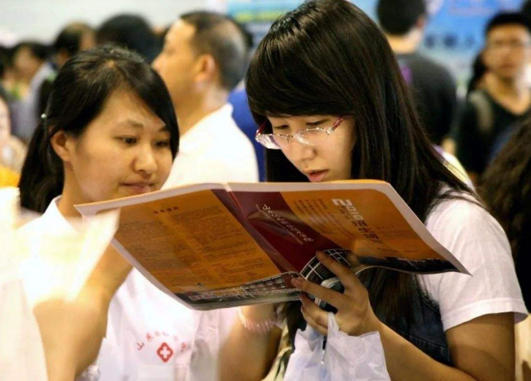 就业前景好适合女生报考的专业,适合女生报考又有前景的专业