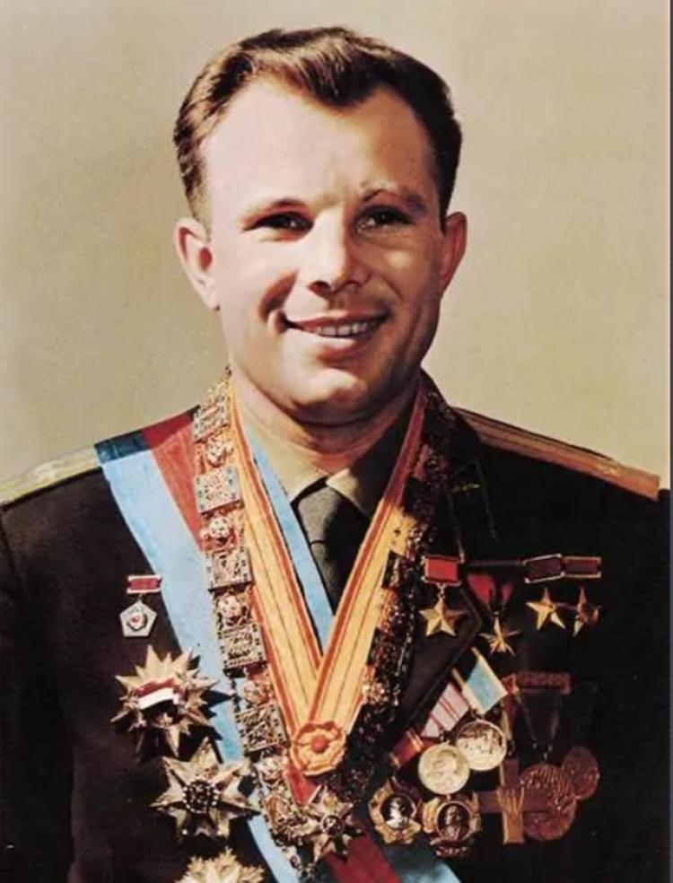 美国赠送荷兰月壤真假,美国送给荷兰的月球石