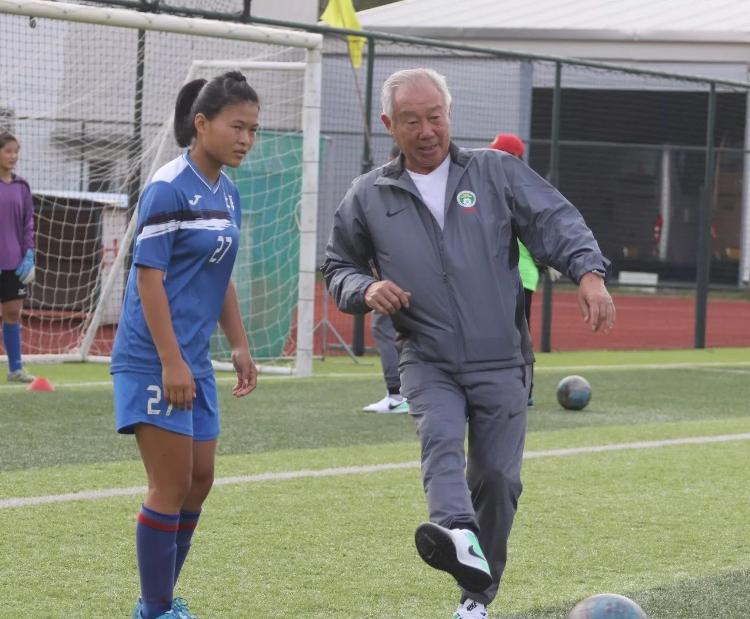 张欧影离世前穿上国家队球衣,张欧影去世