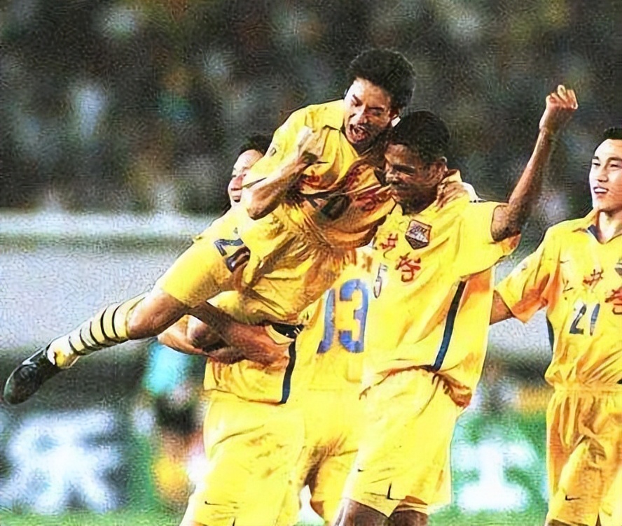 全兴队外援现状,盘点各球队队史第一个人