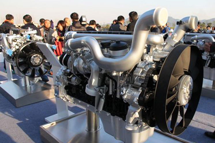 重汽汽车进化史,中国重汽汕德卡劲无止境不止于大