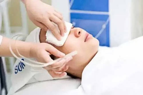 油脂性闭口是闭口粉刺吗,长闭口粉刺什么原因导致的