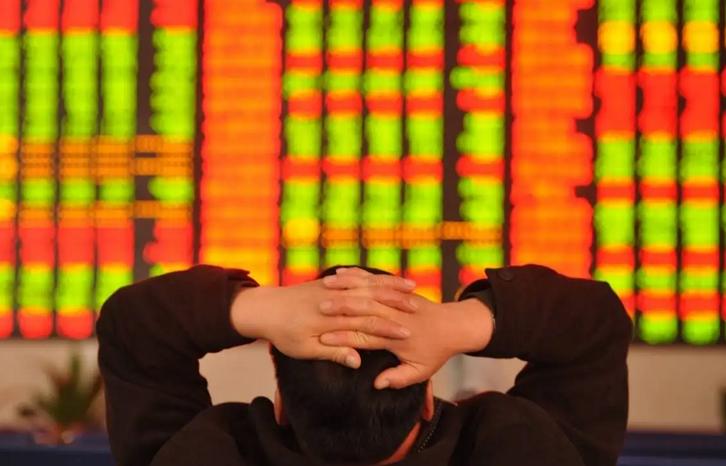 “日本股神”小手川隆：16分钟狂赚20亿，最爱做的事是吃泡面