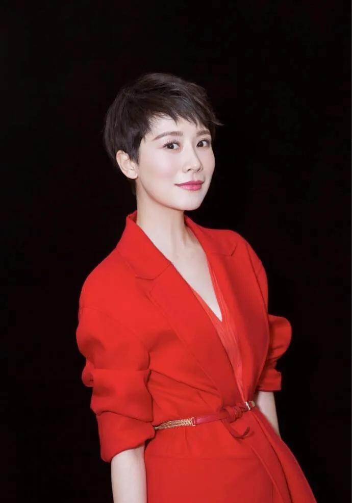 娱乐圈里的这些潜规则你知道多少,娱乐圈潜规则引发的热议