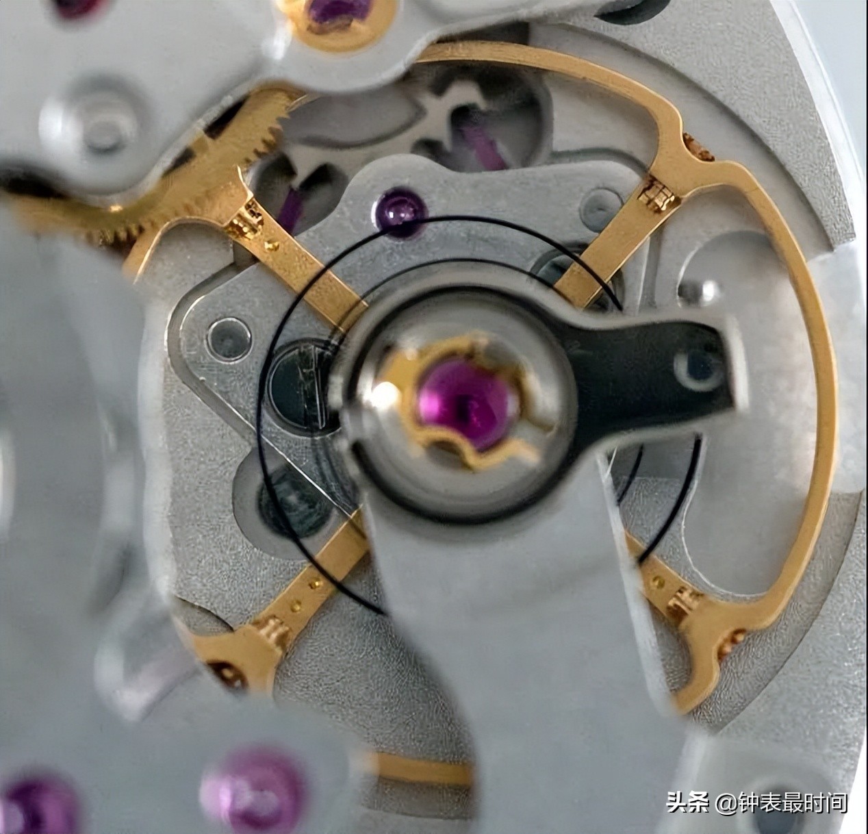 瑞士名表哪一款方形表盘好看,细数瑞士奢侈腕表