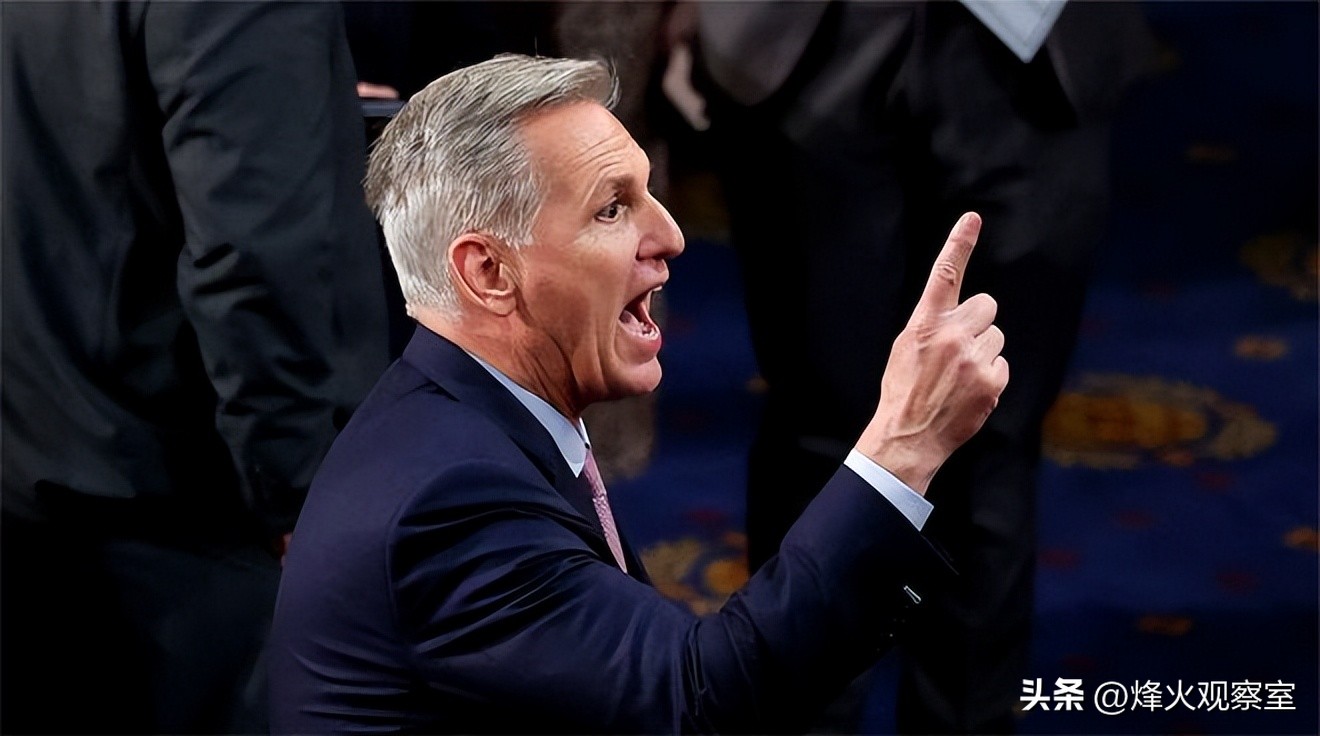 无语！美污蔑中国援俄*器武**后，这个30万人的小国为何率先附和？