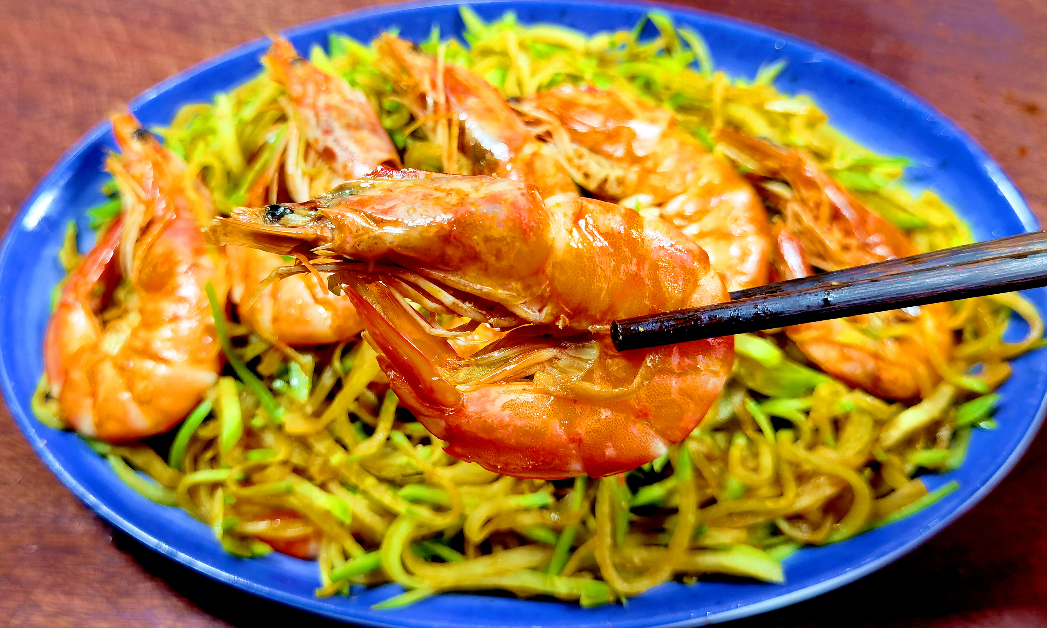 大虾和萝卜一起怎么做好吃,大虾炖萝卜丝有营养吗