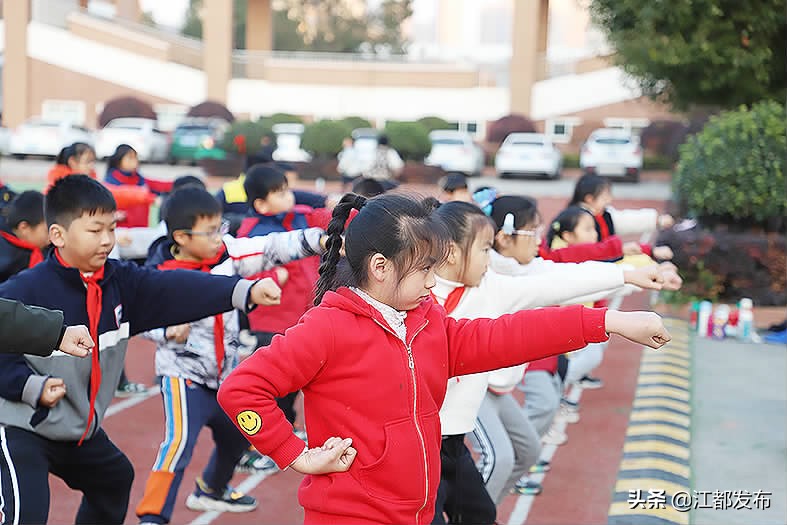 双减后孩子们变化,双减后孩子们的笑脸更灿烂