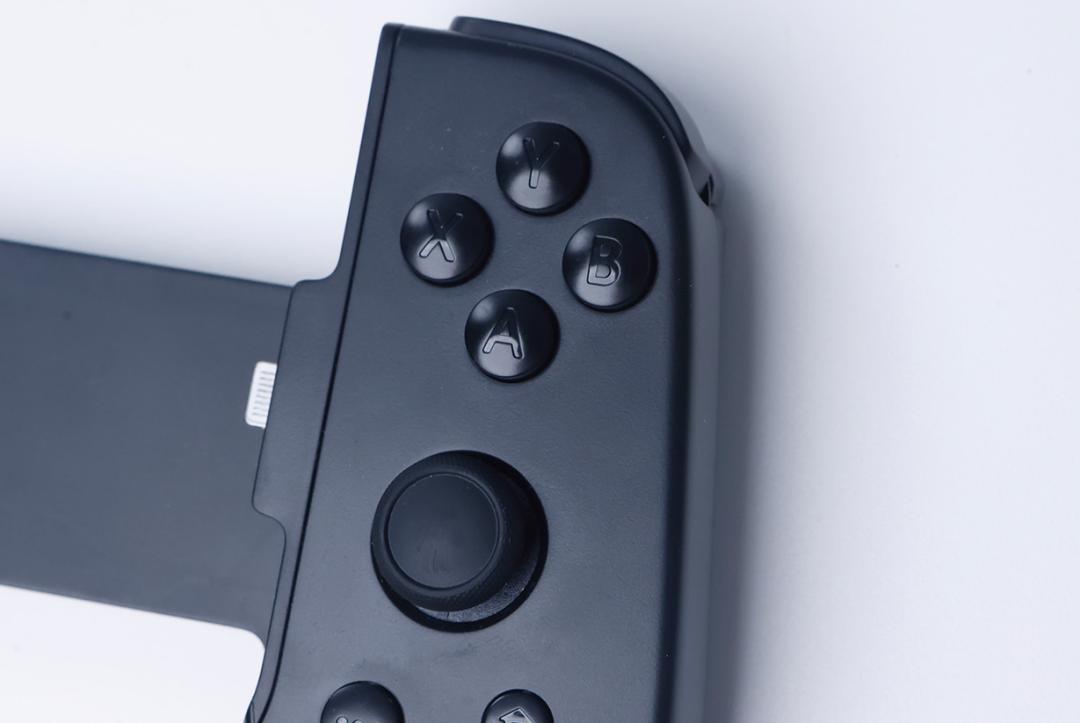 让iphone变游戏机,leadjoym1b手柄评测