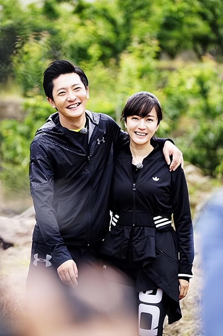 内地8对“影视姐妹花”：一样的美丽有名，命运却截然不同