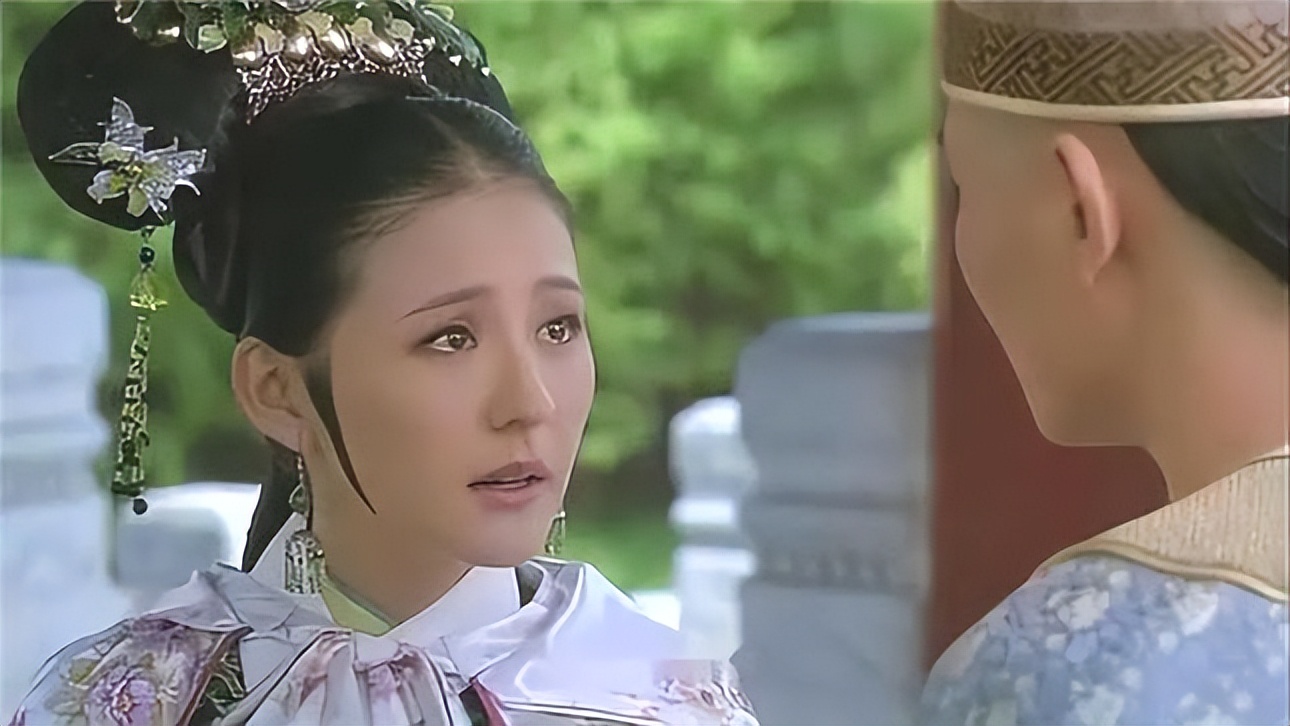 甄嬛传：原来果郡王早知甄嬛怀了他的孩子，叶澜依的举动暴露真相