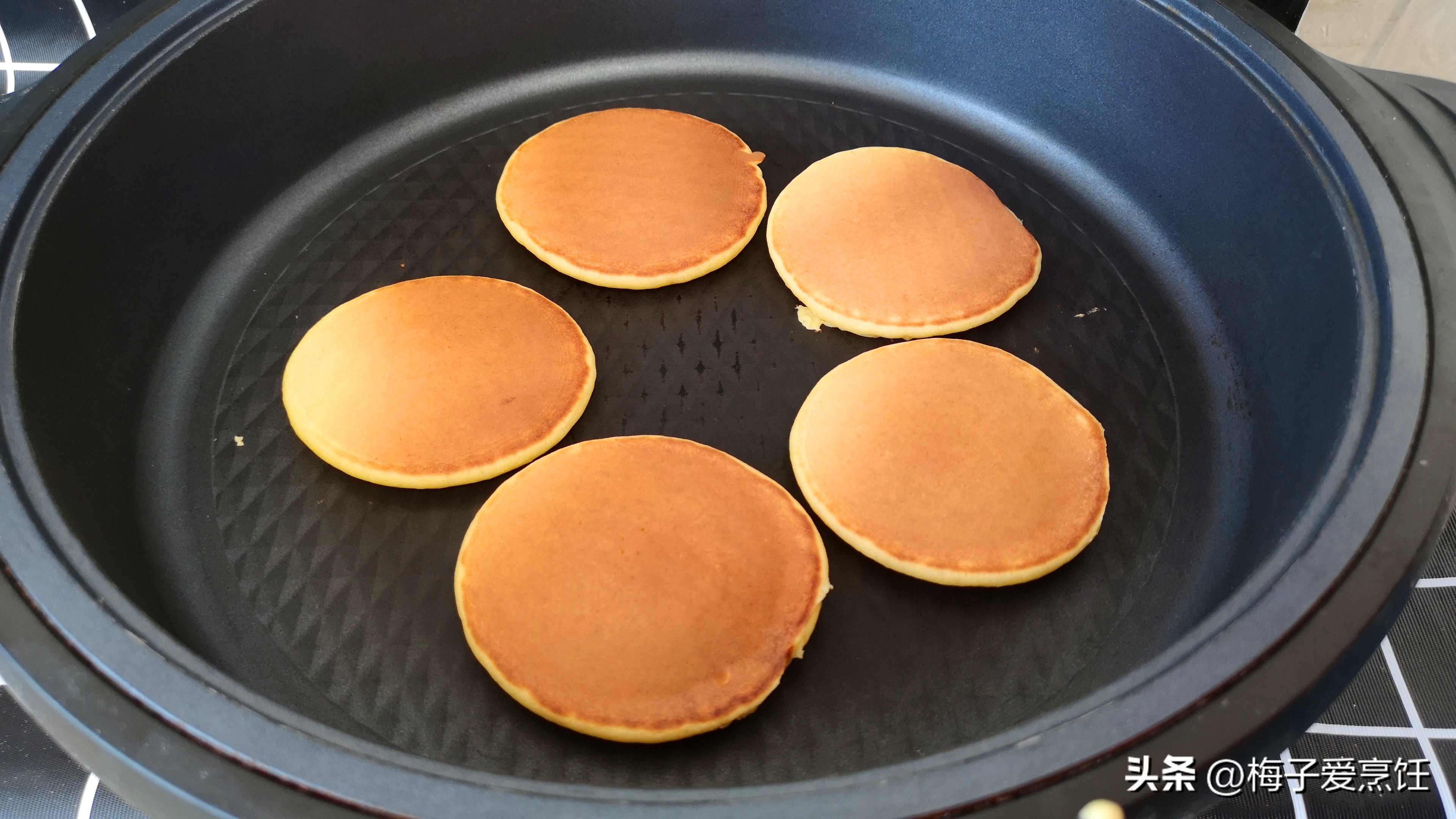 玉米面怎样做好吃不用发酵粉,苹果玉米面比面包还好吃的做法