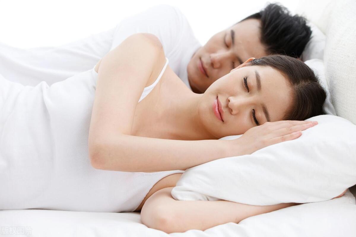 同房不是打仗，别过火，女性同房后出现这4种不适，当心疾病来临