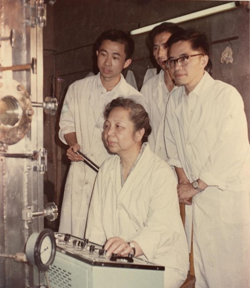 女子被海关扣留,美国海关扣留中国女子