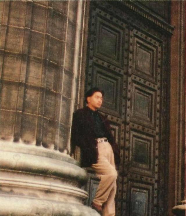 【晚清*楼青**旧影】女子丰乳肥臀，媚态撩人，风姿依旧！