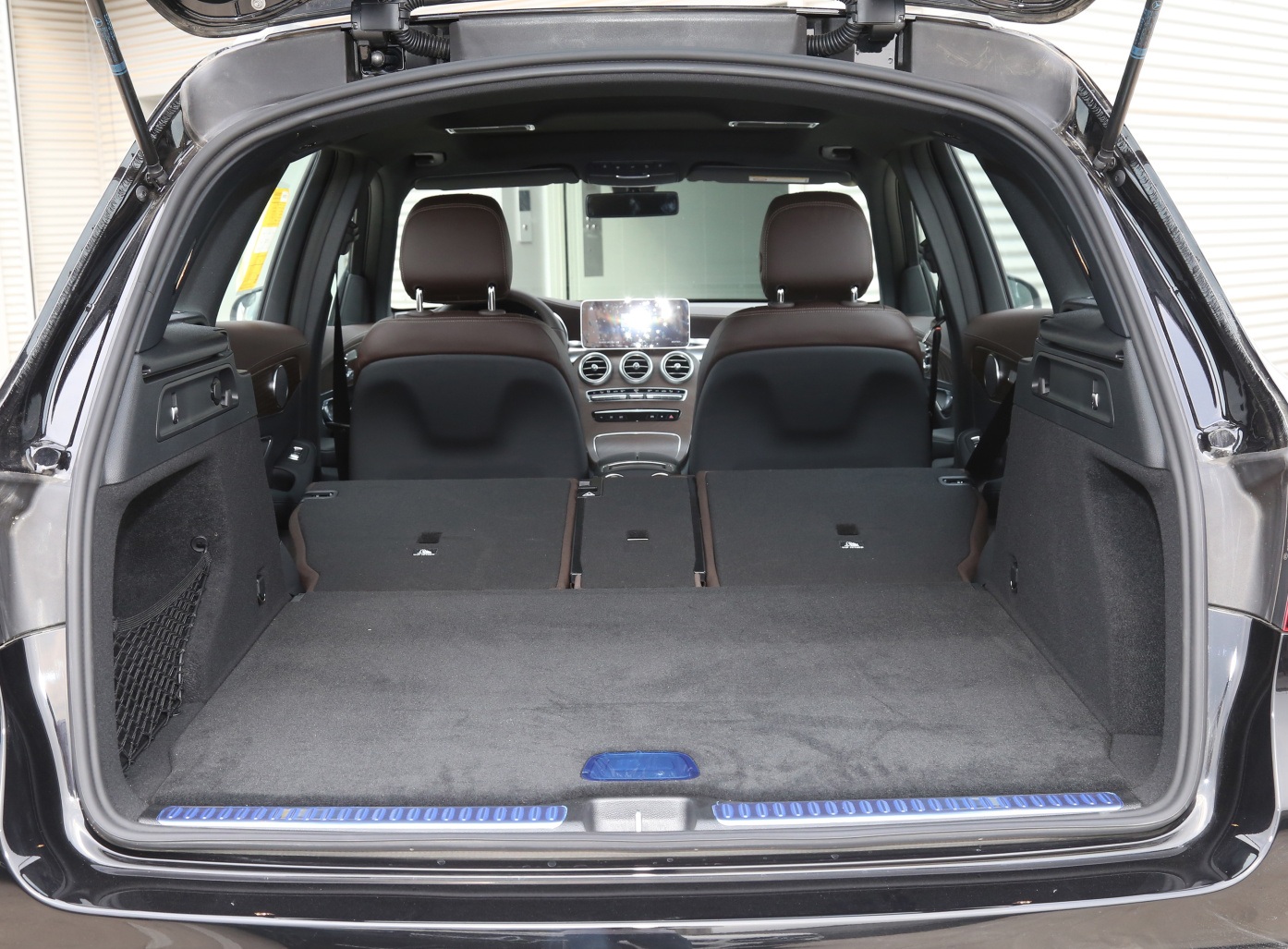 16年奔驰glc260豪华型功能详解,22款奔驰glc260能卖多少钱