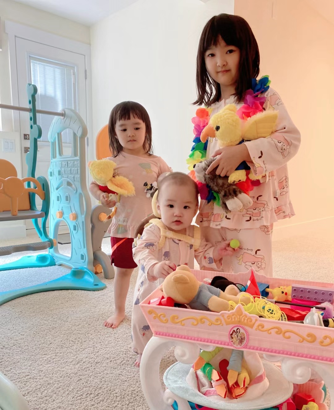 85后Lisa在加拿大：和老公打拼10年，生3娃买3套房，送两娃上私校