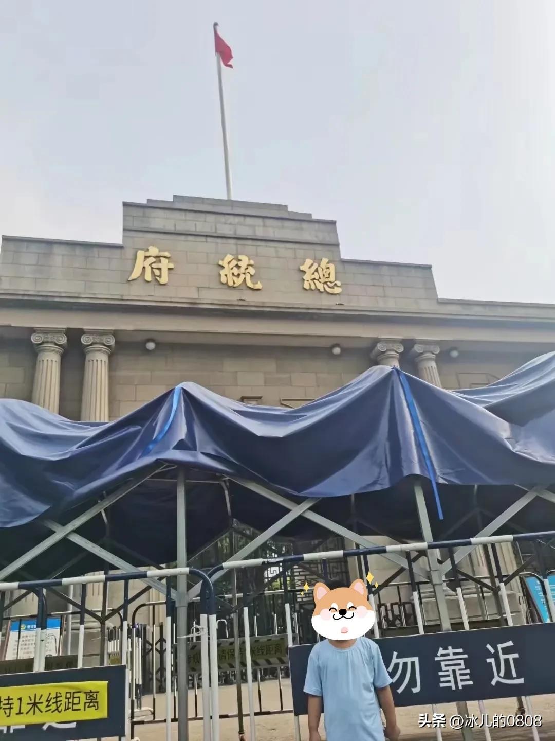 美国总统办公桌摆放,总统府办公桌为何摆放斜的