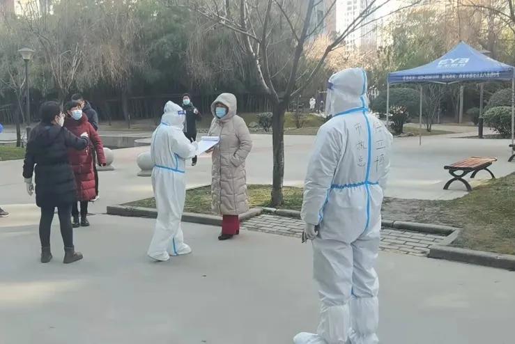 战疫一线致敬最美逆行者,抗击疫情疫路有你短视频