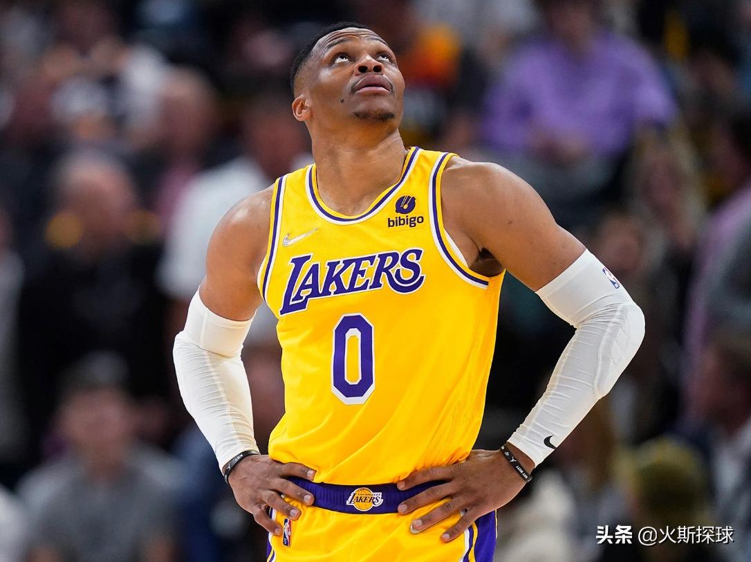 上赛季五位18+7+7的球员之一，美媒为威少鸣不平，期待新赛季