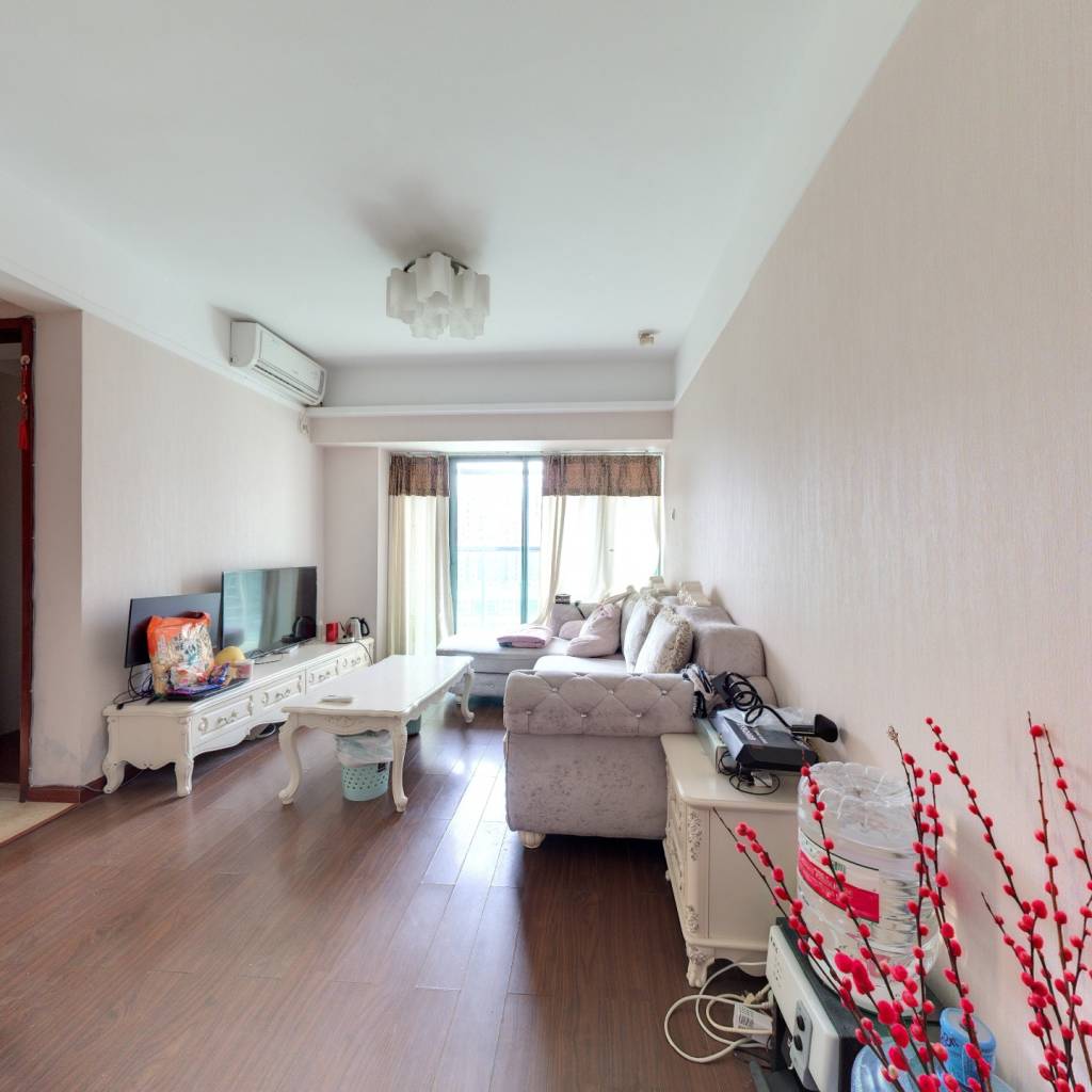 在深圳租一套二手房多少钱,本人在深圳买二手房