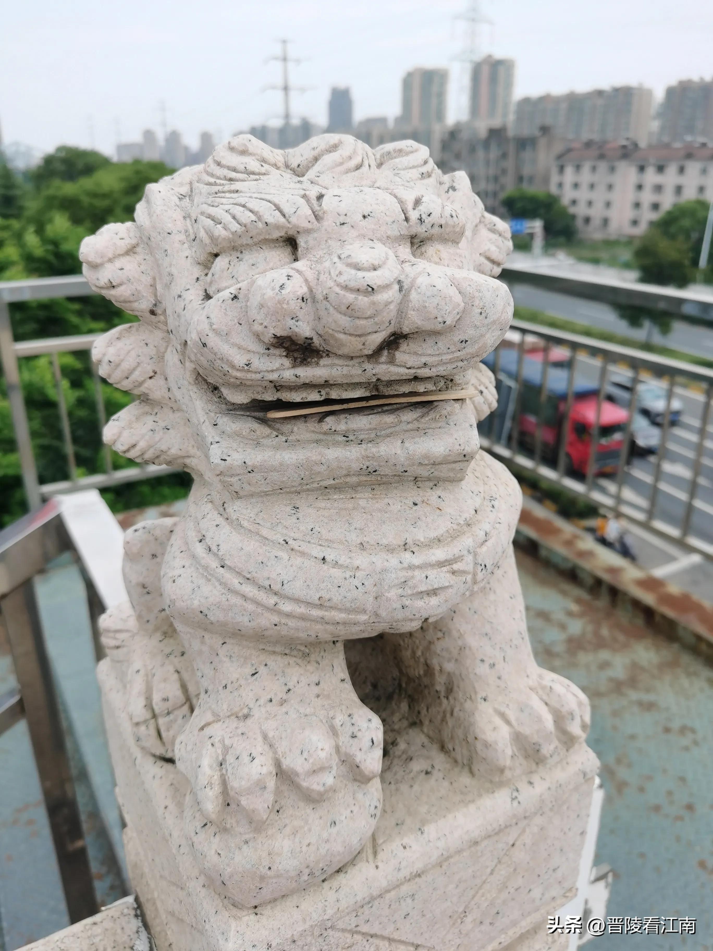 石狮眼睛为什么会流血泪,石狮眼里有血