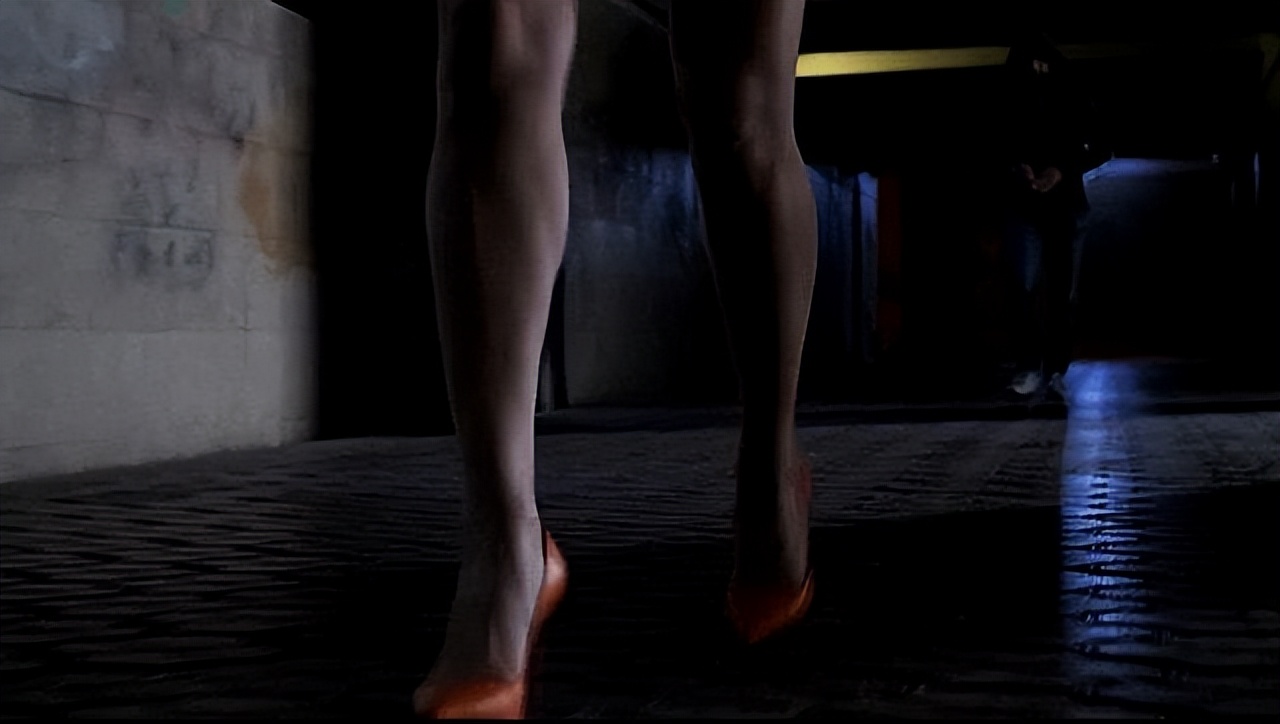 美国变态收藏家杰罗姆,割下女人的乳房收藏,甚至还引以为豪