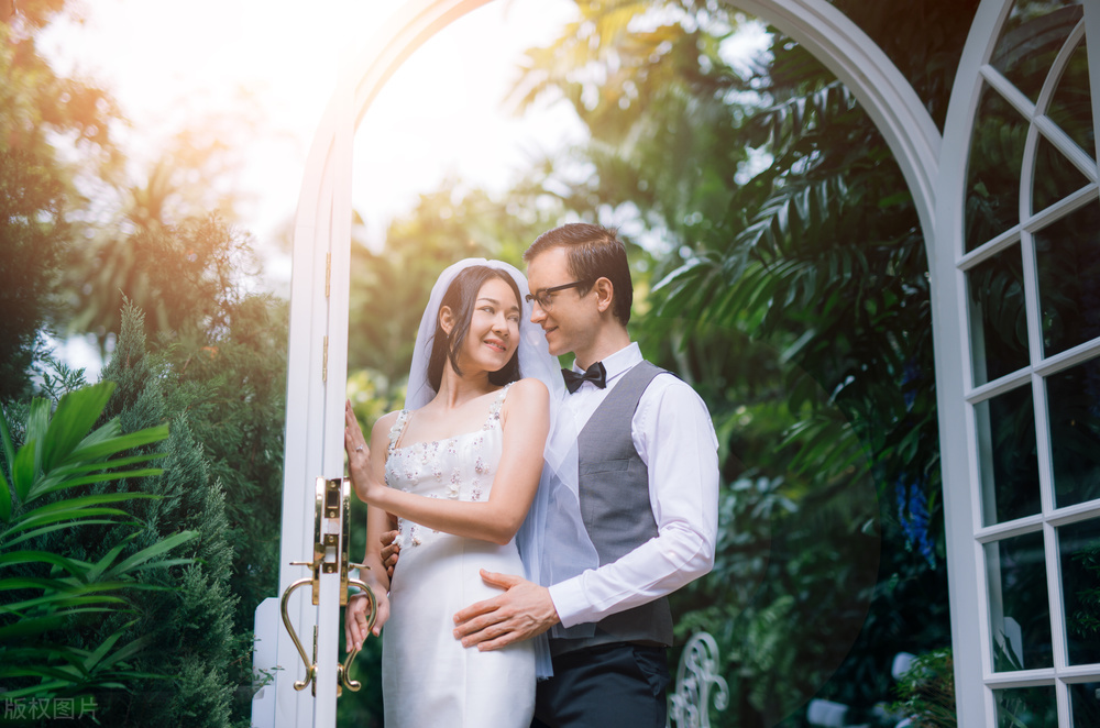 谈论婚姻英语口语表达,有关婚姻和恋爱的英语对话