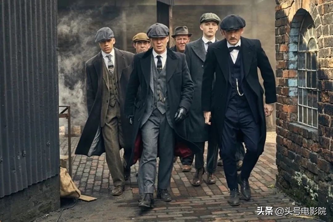 美剧浴血黑帮解说9.0以上评分,浴血黑帮第一季深度解析