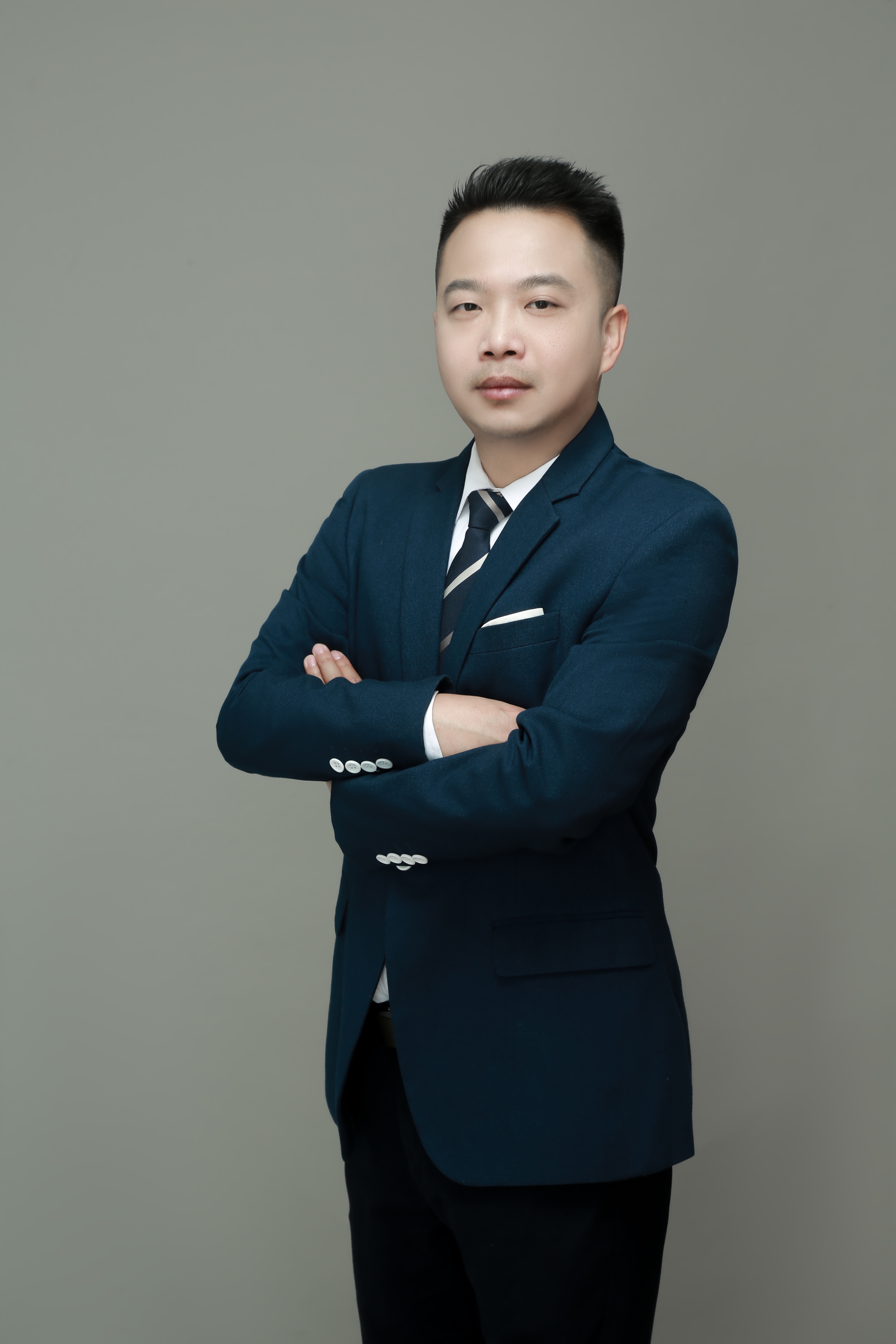 诉讼时效中止后如何重新计算期间,清偿期届满多久后过诉讼时效